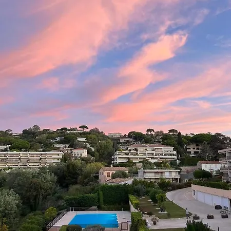 Superbe Studio Avec Terrasse, Vue Panoramique, Piscine, Parking Ferme Gratuit