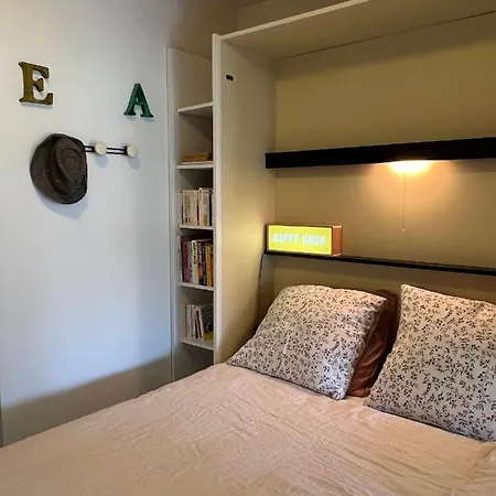 Superbe Studio Avec Terrasse, Vue Panoramique, Piscine, Parking Ferme Gratuit Διαμέρισμα