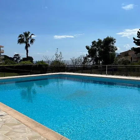 Superbe Studio Avec Terrasse, Vue Panoramique, Piscine, Parking Ferme Gratuit Διαμέρισμα Κάννες